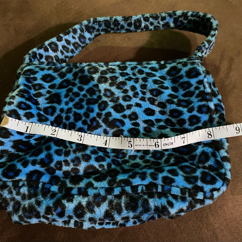 Handbag - Picture 3 of 4